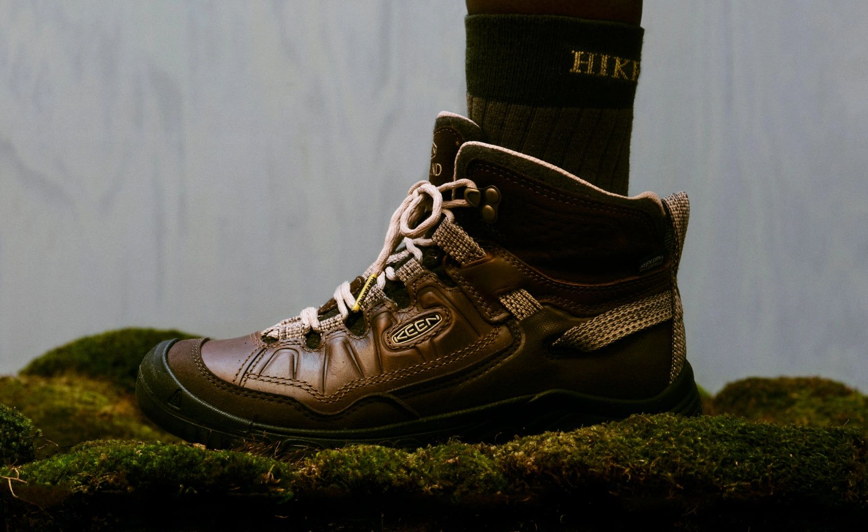 Women's Targhee IV Waterproof Hiking Boot x Hikerkind  |  Dark Earth/Dark Earth